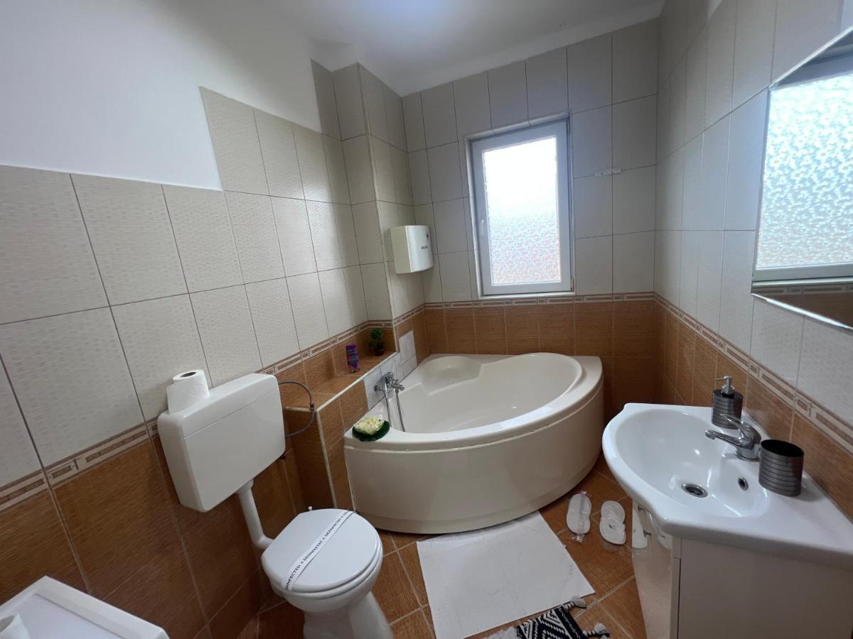 Miha Residence Arad Ngoại thất bức ảnh
